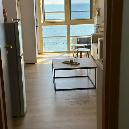 Sea View On The Apartment *